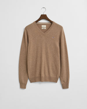 https://content.storeinfo.nl/applicatie/img/1104/20250828151032_575924_GANTlambswoolvneckbeige.jpg