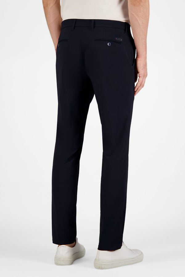 https://content.storeinfo.nl/applicatie/img/1104/20260402151703_1027893_GardeurBOBBY4128411016navy3.jpg