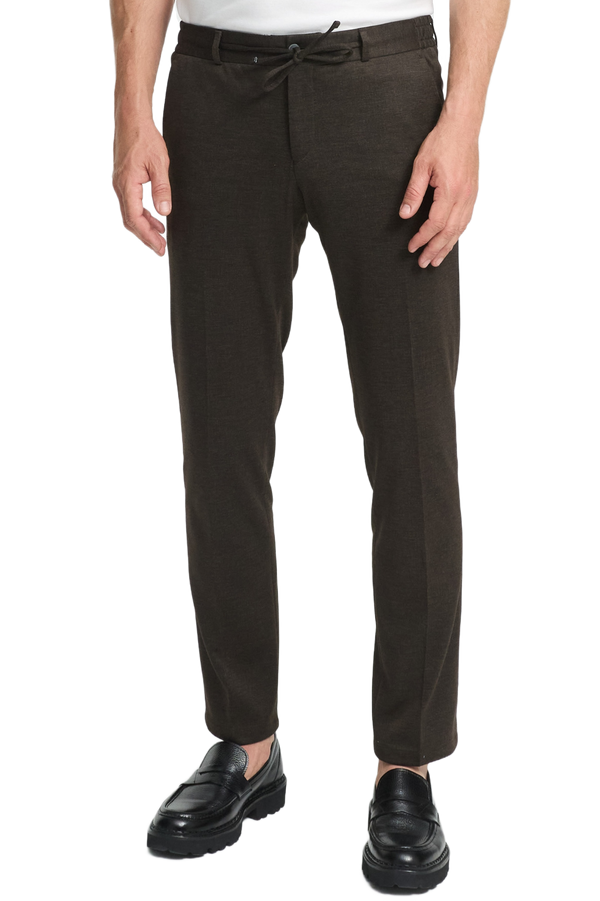 https://content.storeinfo.nl/applicatie/img/1104/20260916162506_598856_Zuitablemixmatchpantsdarkbrown1.png